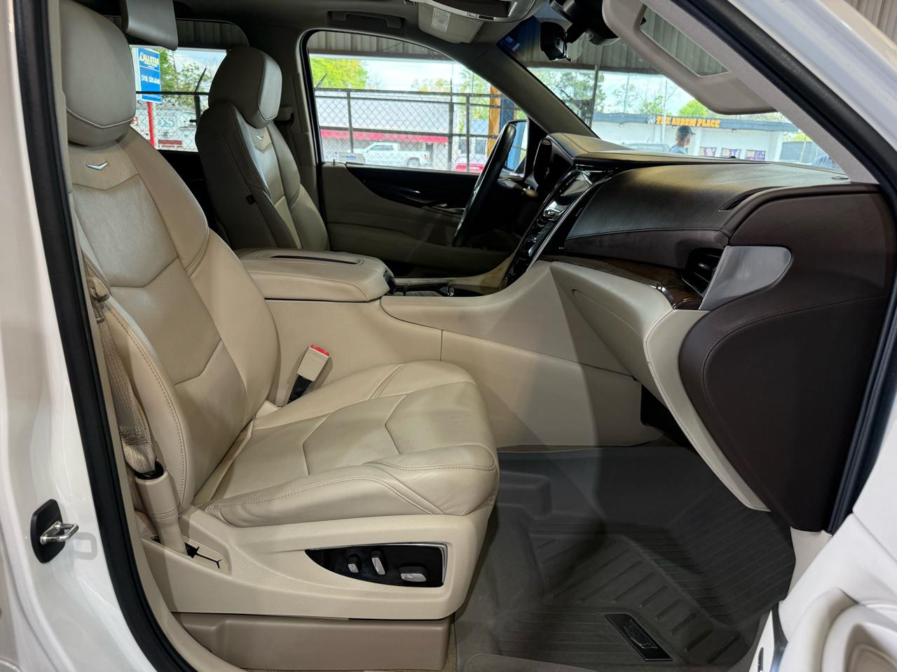 Cadillac Escalade Premium 2WD 2017