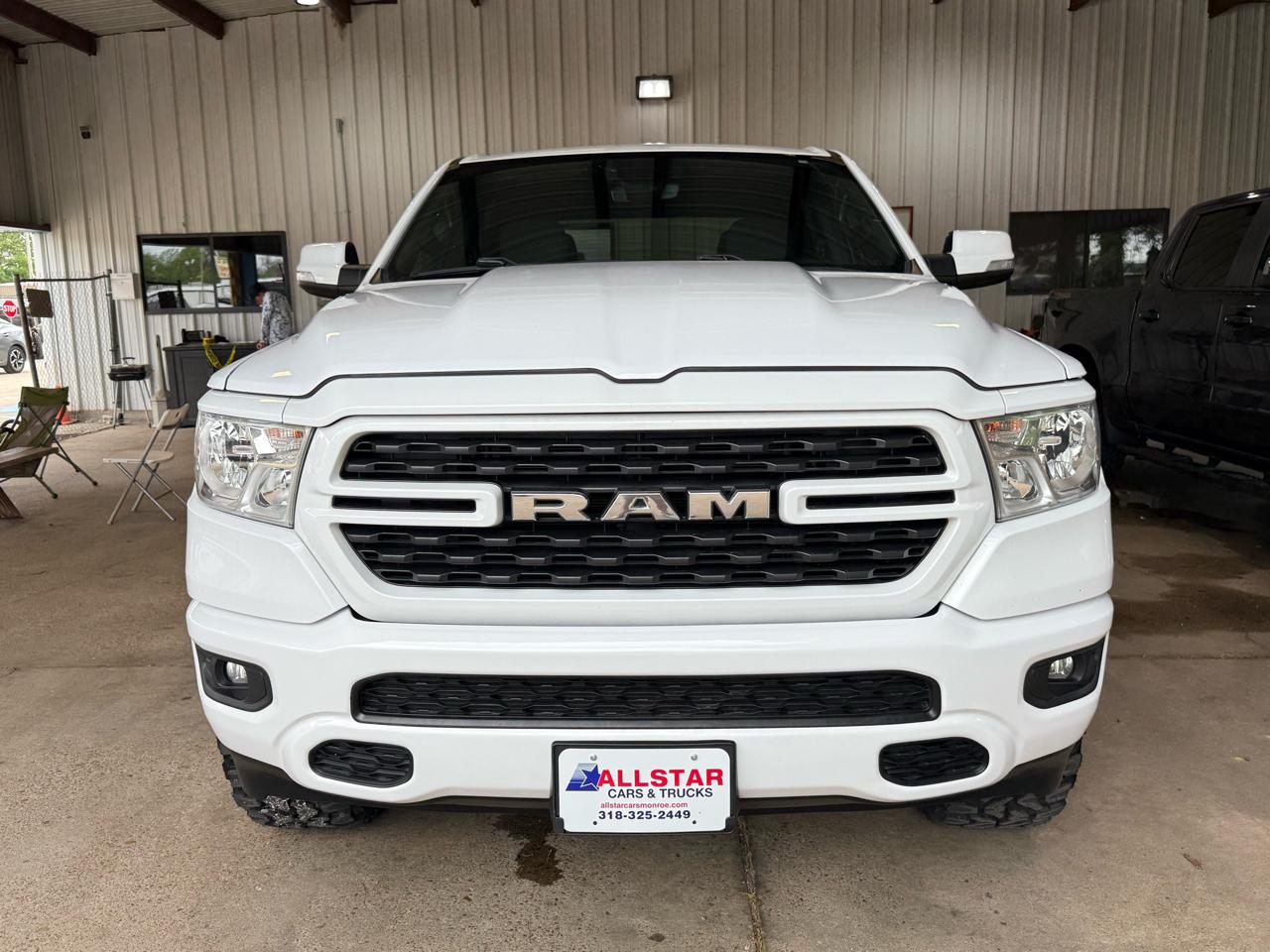 RAM 1500 Big Horn Crew Cab SWB 4WD 2022