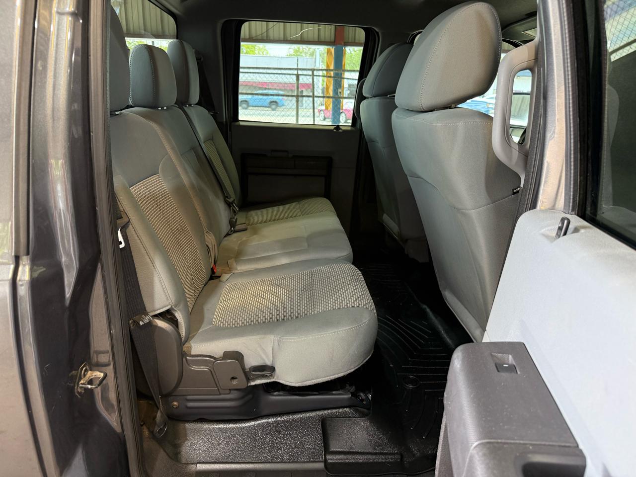 Ford F-350 SD XLT Crew Cab Long Bed DRW 4WD 2015