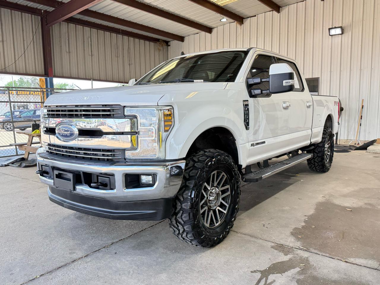 Ford F-250 SD Lariat Crew Cab 4WD 2019