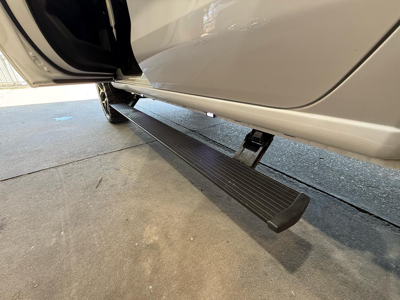 Chevrolet Silverado 1500 RST Crew Cab 4WD 2023