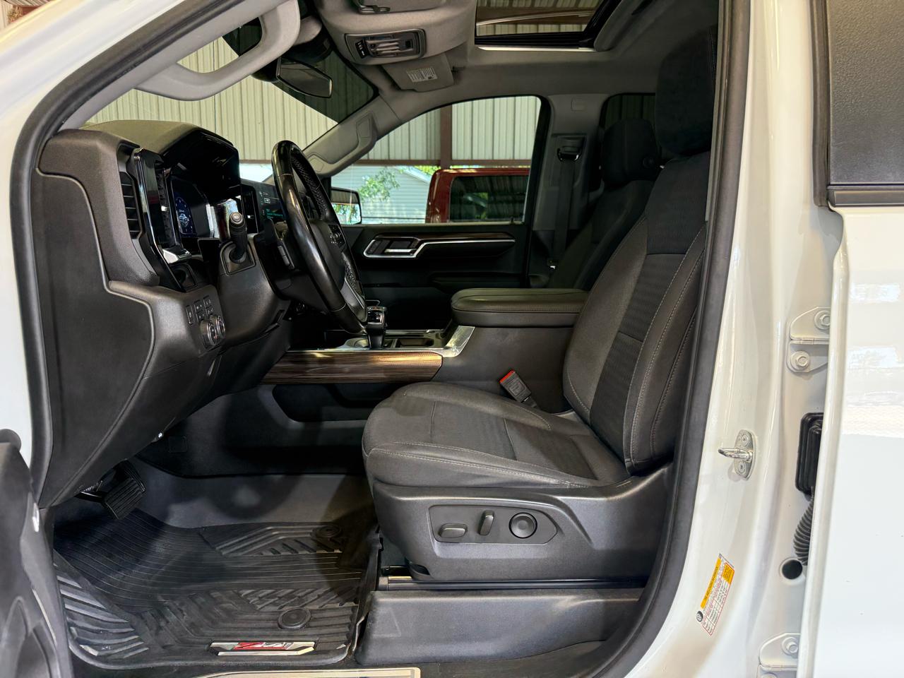 Chevrolet Silverado 1500 RST Crew Cab 4WD 2023