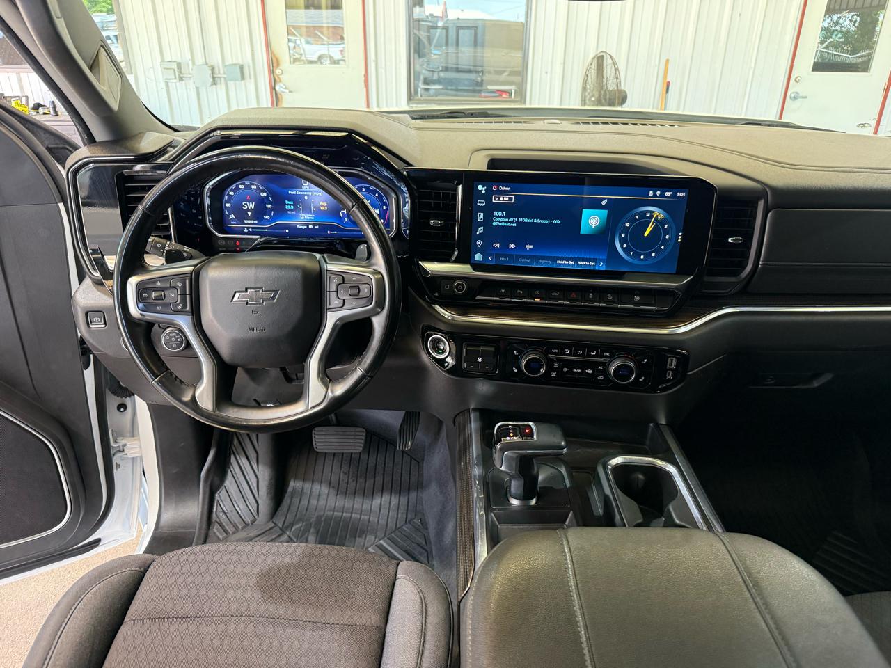 Chevrolet Silverado 1500 RST Crew Cab 4WD 2023