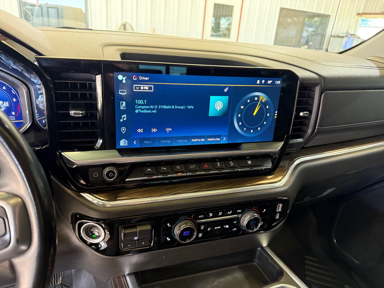 Chevrolet Silverado 1500 RST Crew Cab 4WD 2023