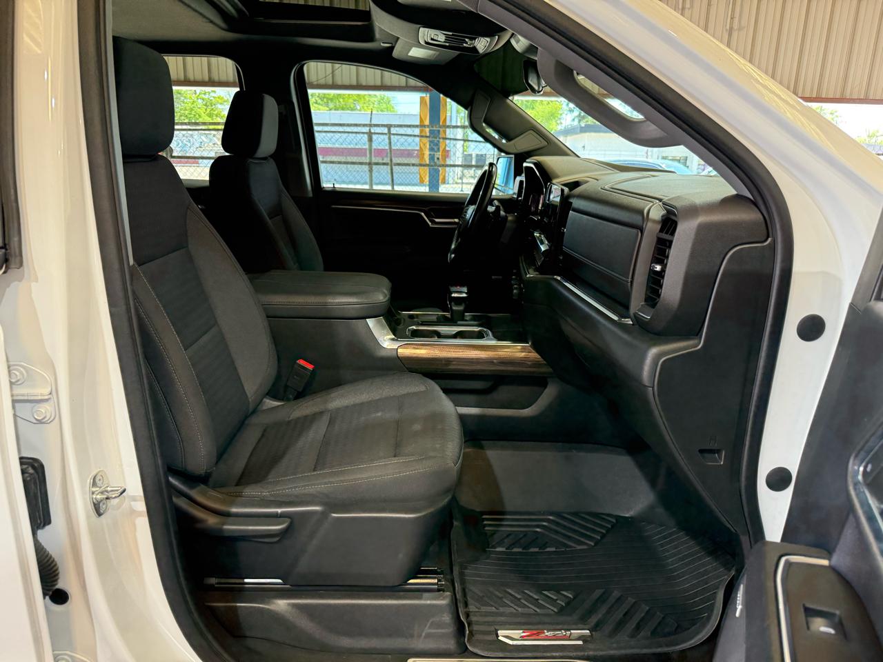 Chevrolet Silverado 1500 RST Crew Cab 4WD 2023