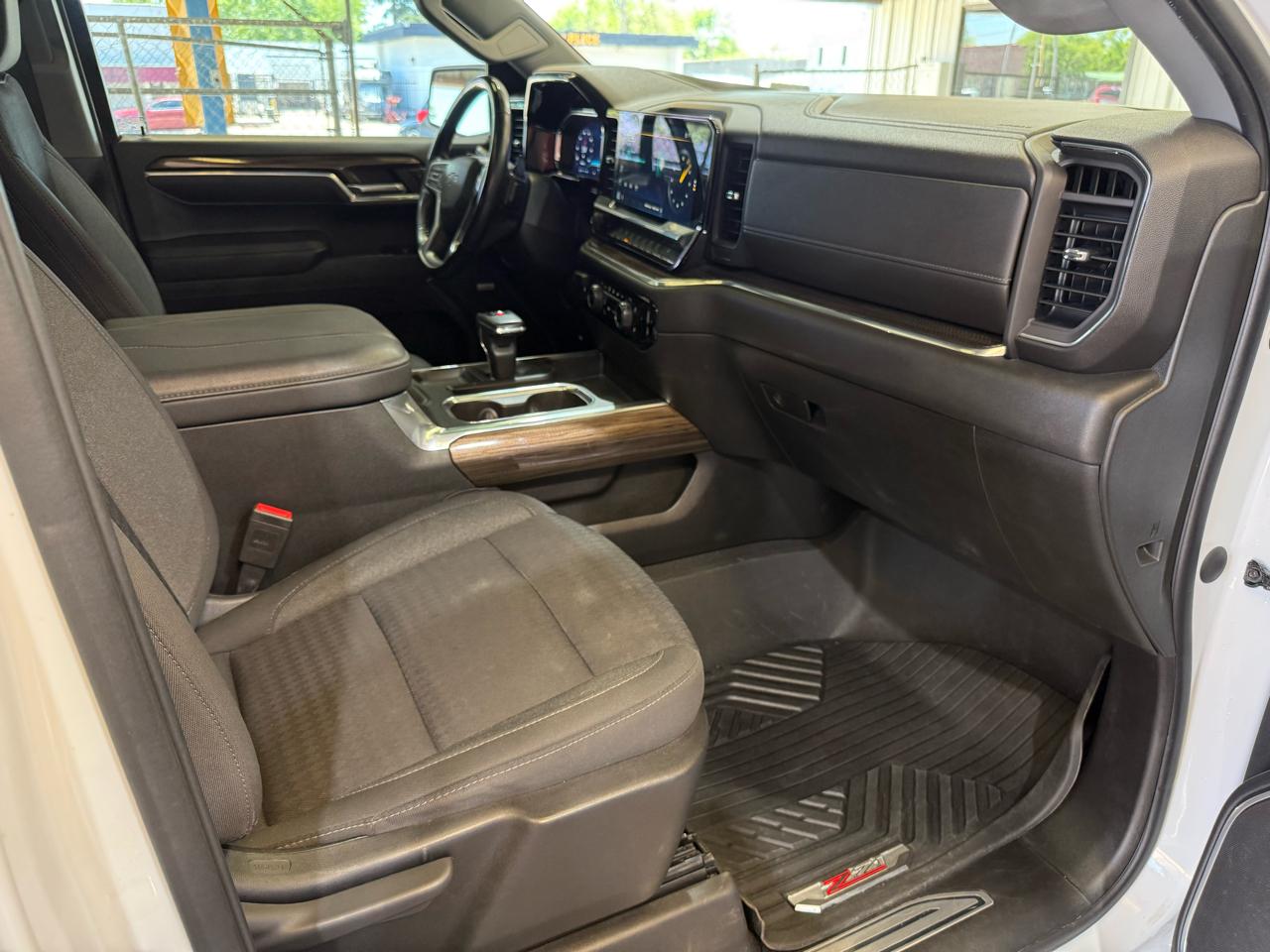 Chevrolet Silverado 1500 RST Crew Cab 4WD 2023