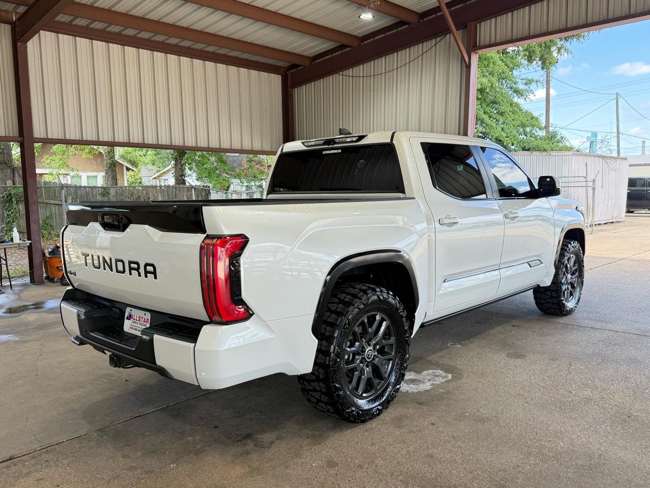 Toyota Tundra Platinum CrewMax 4WD 2024