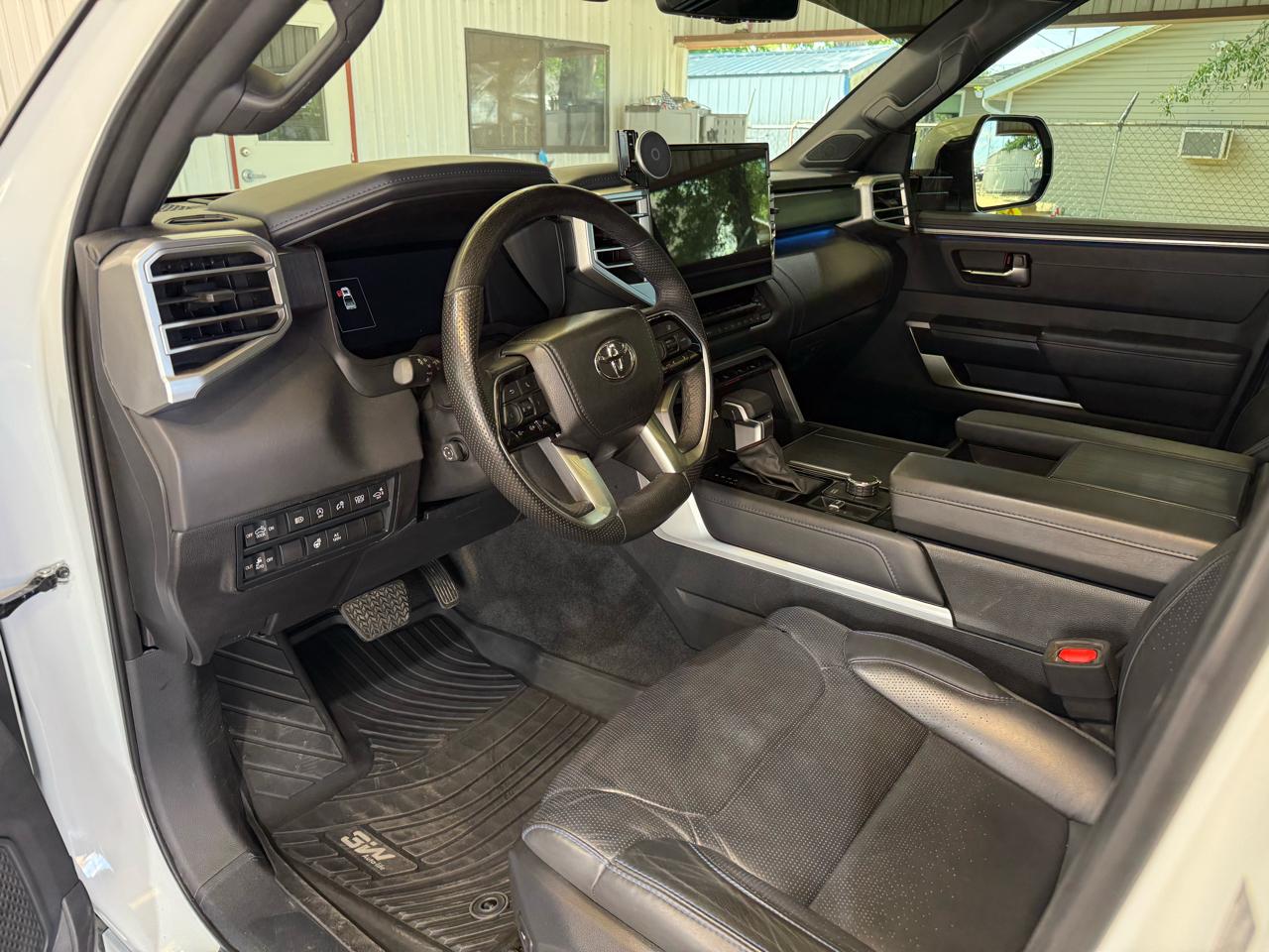 Toyota Tundra Platinum CrewMax 4WD 2024