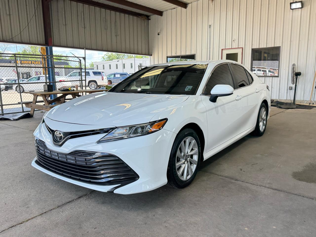Toyota Camry LE 2021