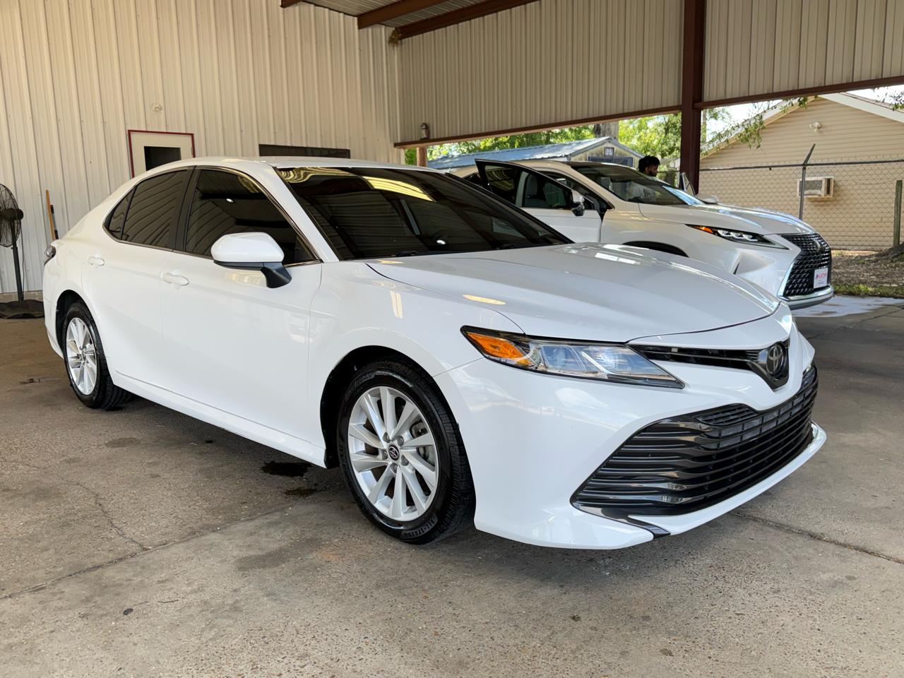Toyota Camry LE 2021