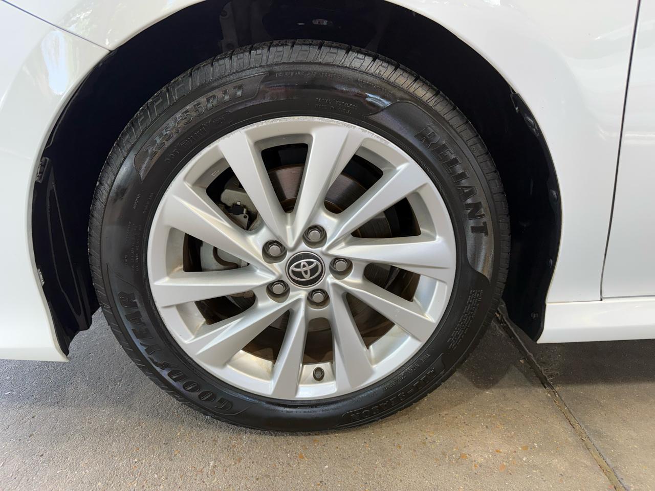 Toyota Camry LE 2021