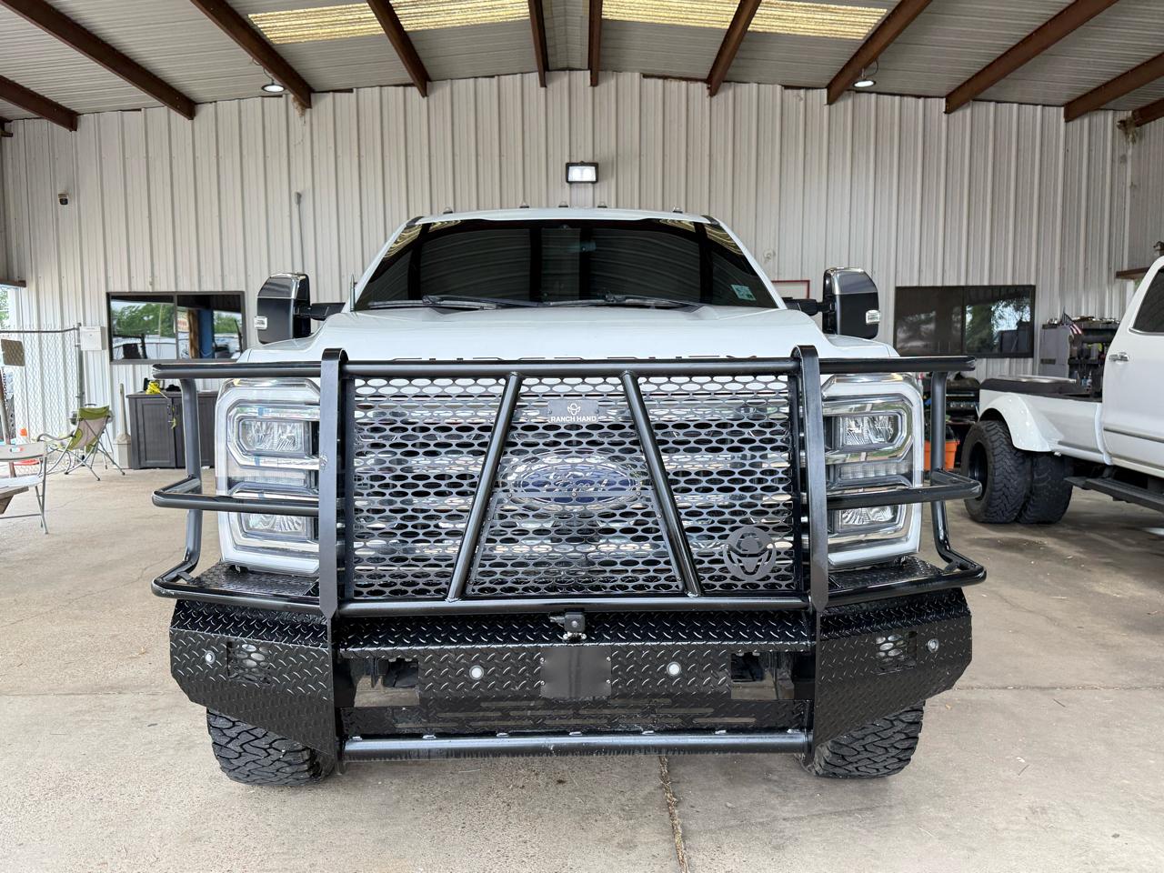 Ford F-350 SD Lariat Crew Cab Short Bed 4WD 2023
