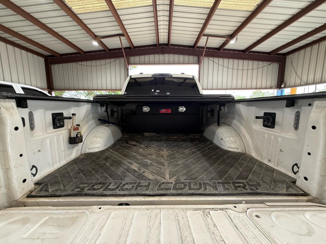 Ford F-350 SD Lariat Crew Cab Short Bed 4WD 2023