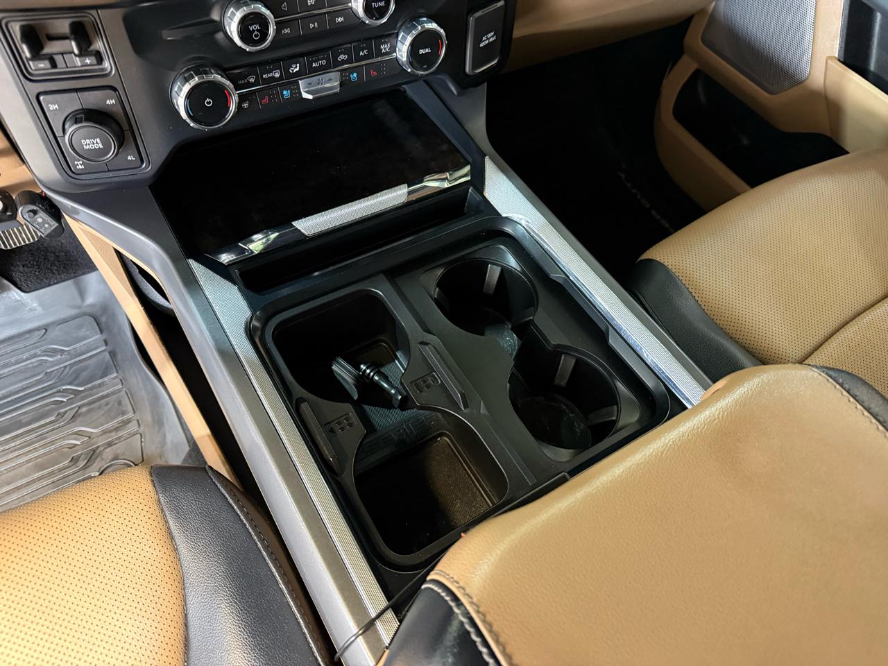 Ford F-350 SD Lariat Crew Cab Short Bed 4WD 2023