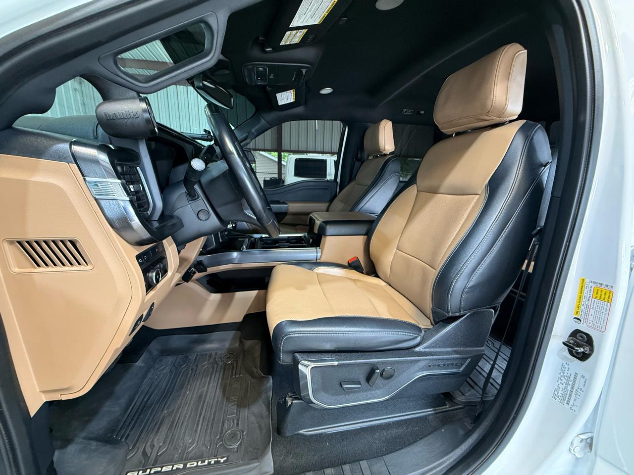 Ford F-350 SD Lariat Crew Cab Short Bed 4WD 2023