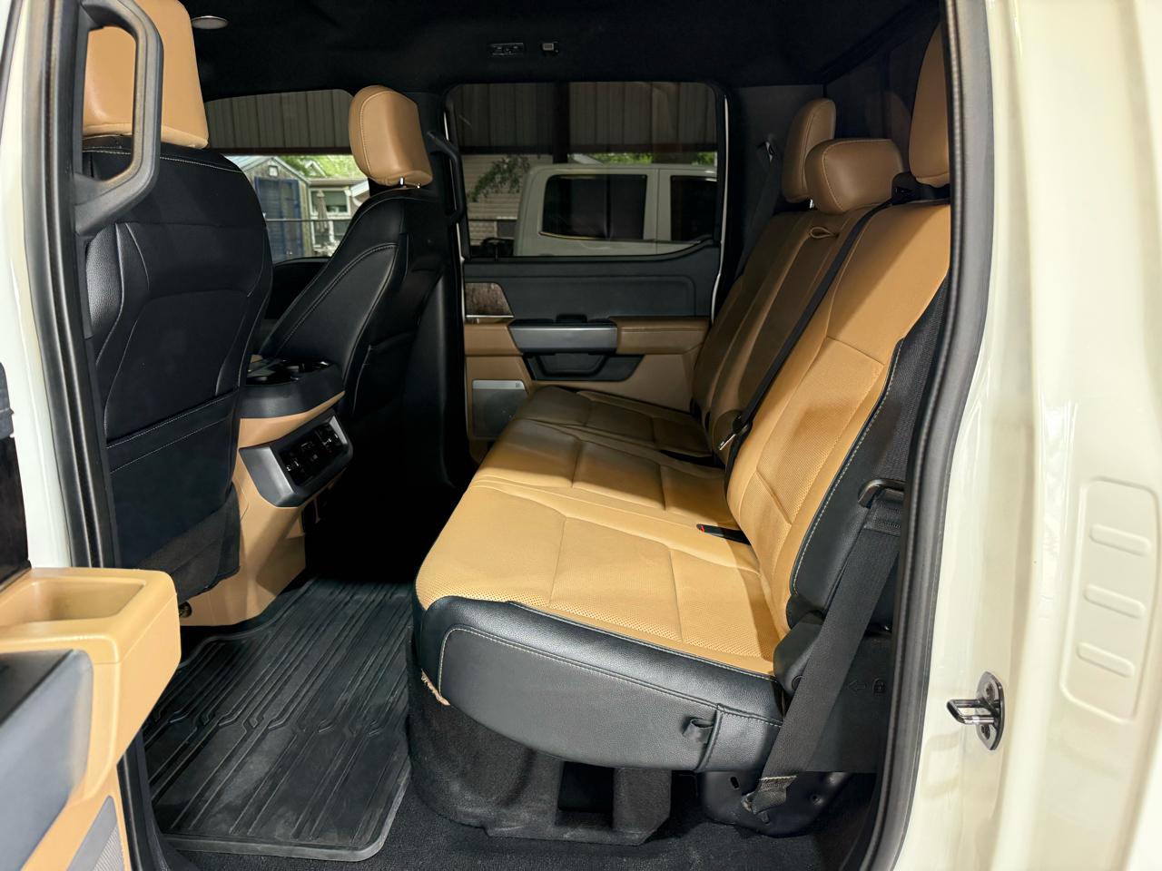 Ford F-350 SD Lariat Crew Cab Short Bed 4WD 2023