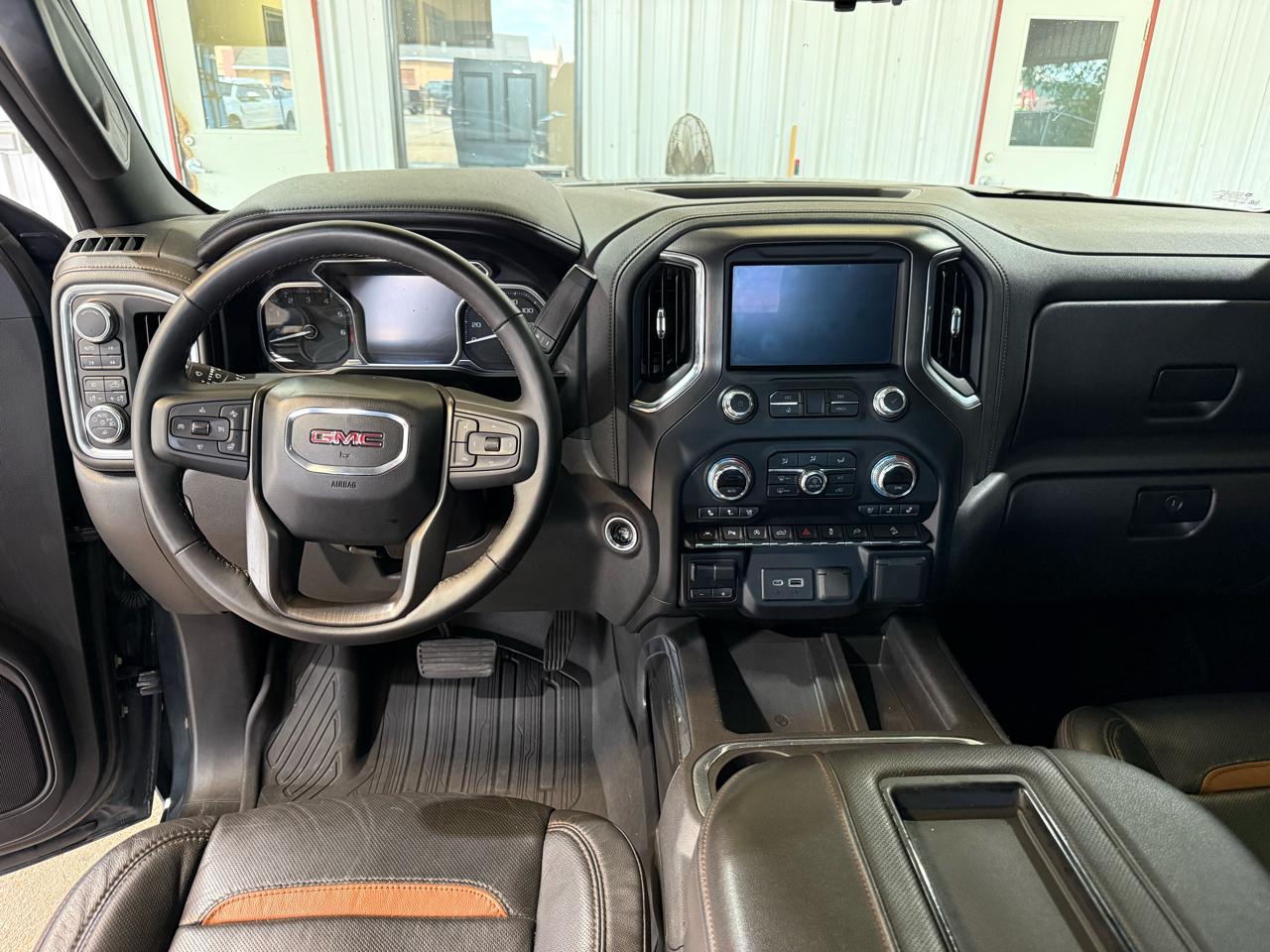 GMC Sierra 1500 AT4 Crew Cab Short Box 4WD 2019
