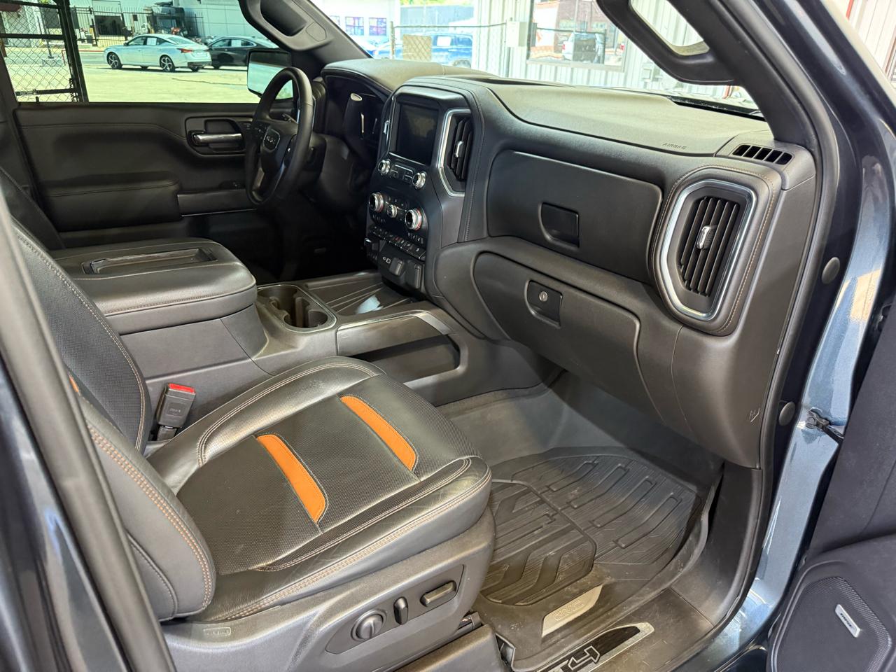 GMC Sierra 1500 AT4 Crew Cab Short Box 4WD 2019