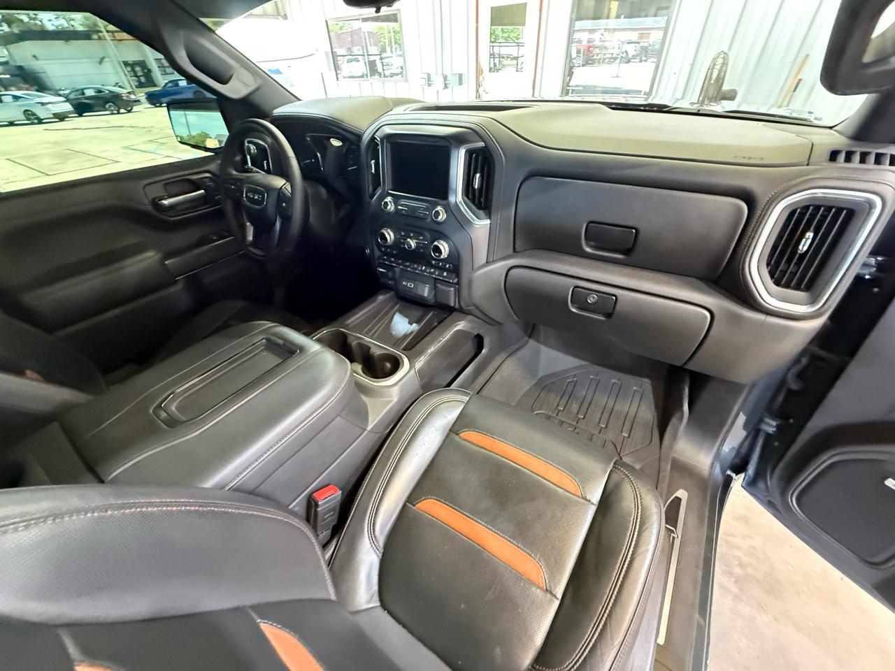 GMC Sierra 1500 AT4 Crew Cab Short Box 4WD 2019