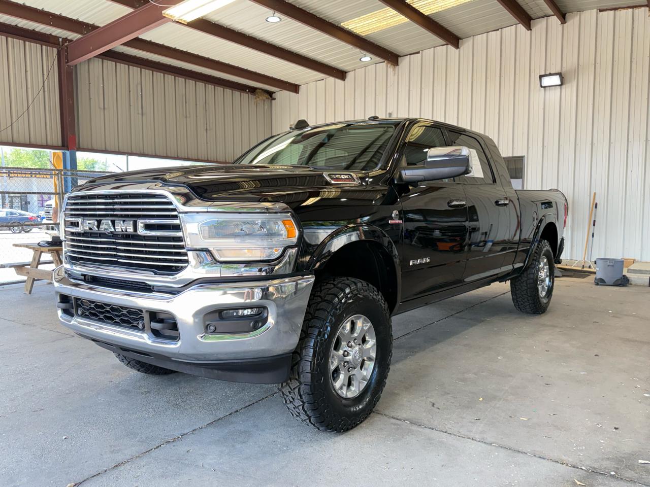 RAM 3500 Laramie Mega Cab 4WD 2019
