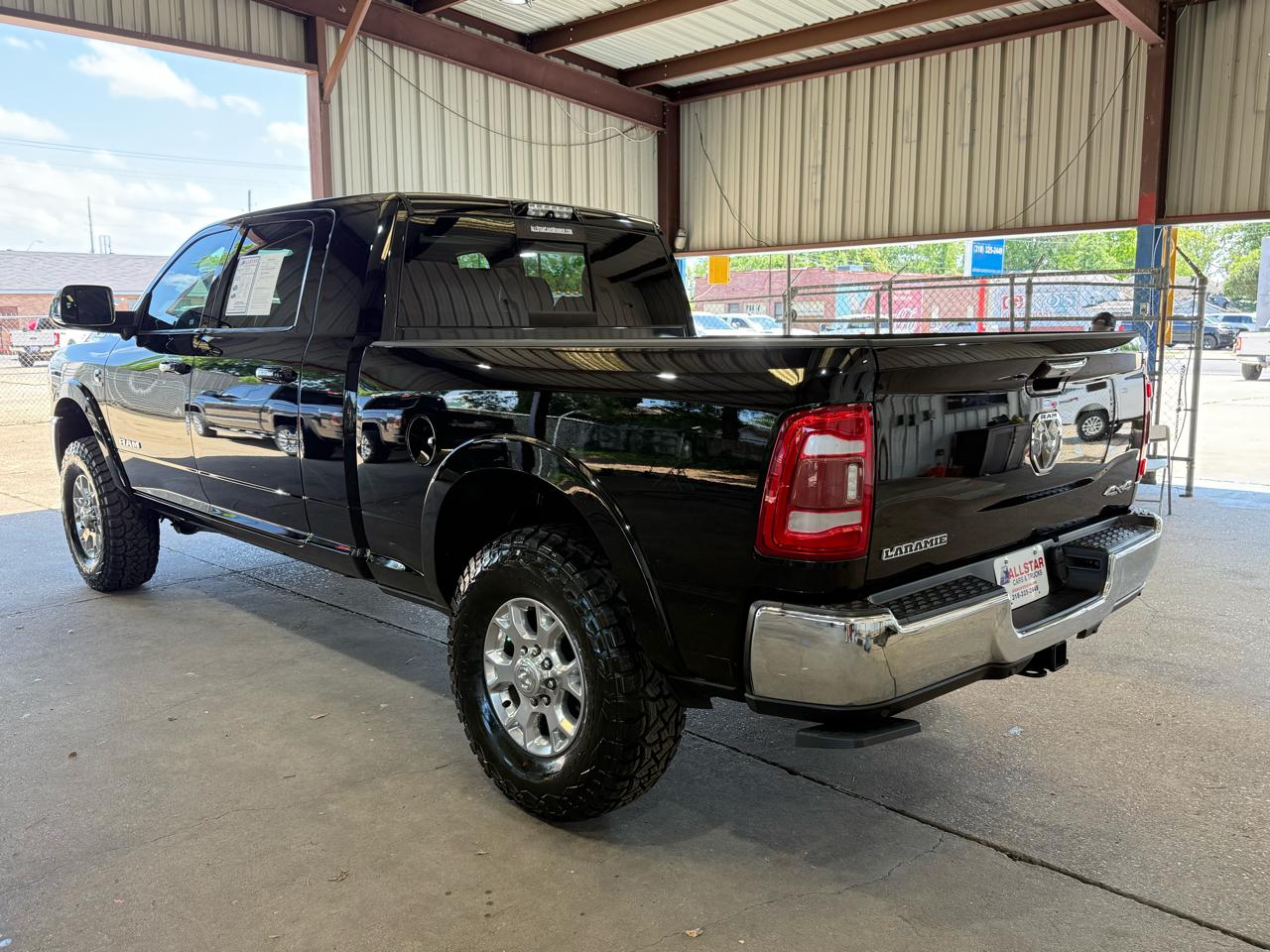 RAM 3500 Laramie Mega Cab 4WD 2019