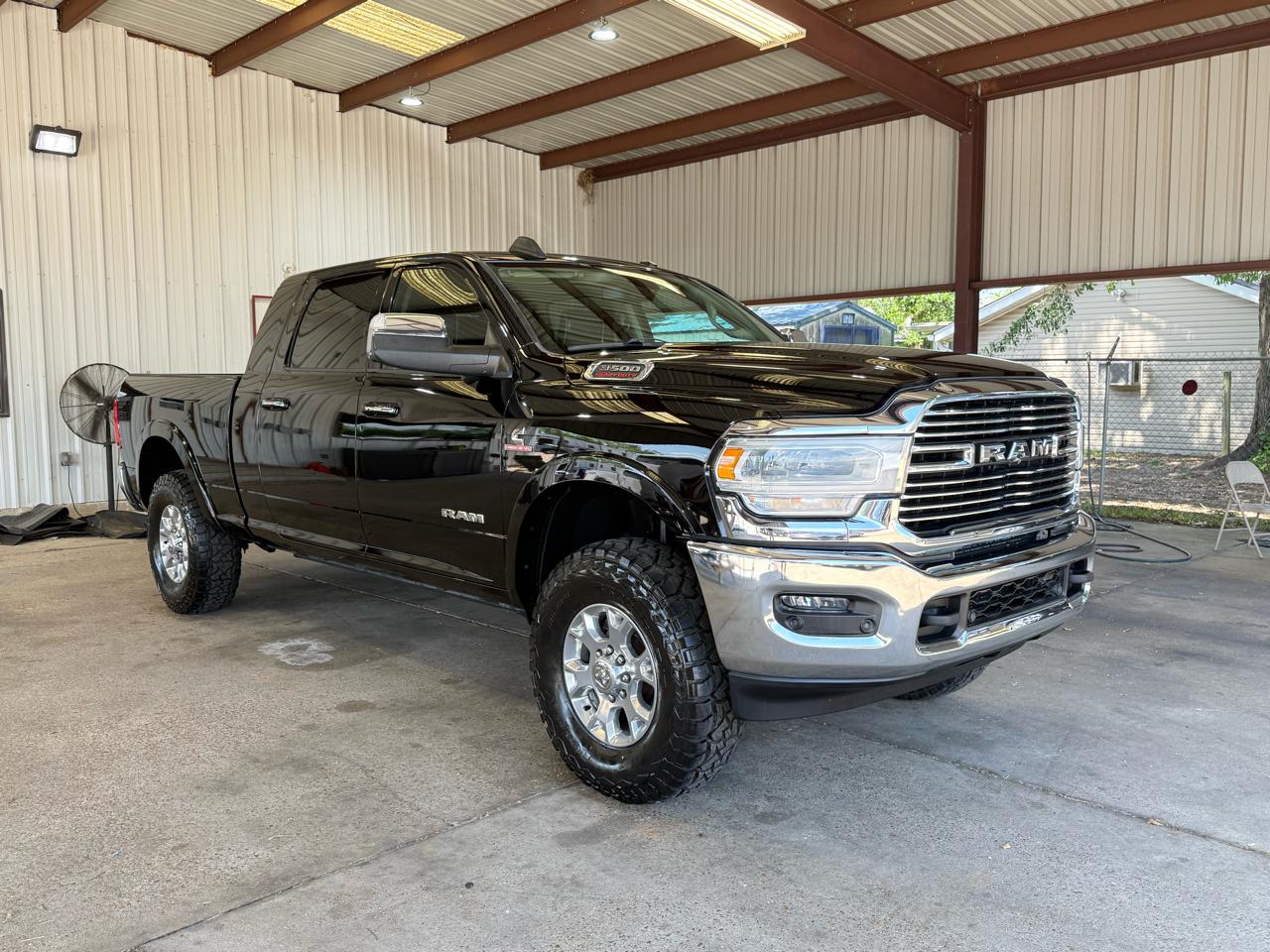 RAM 3500 Laramie Mega Cab 4WD 2019