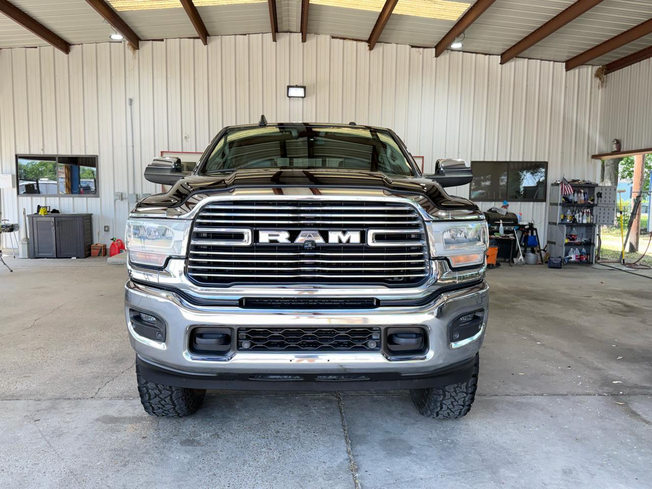 RAM 3500 Laramie Mega Cab 4WD 2019