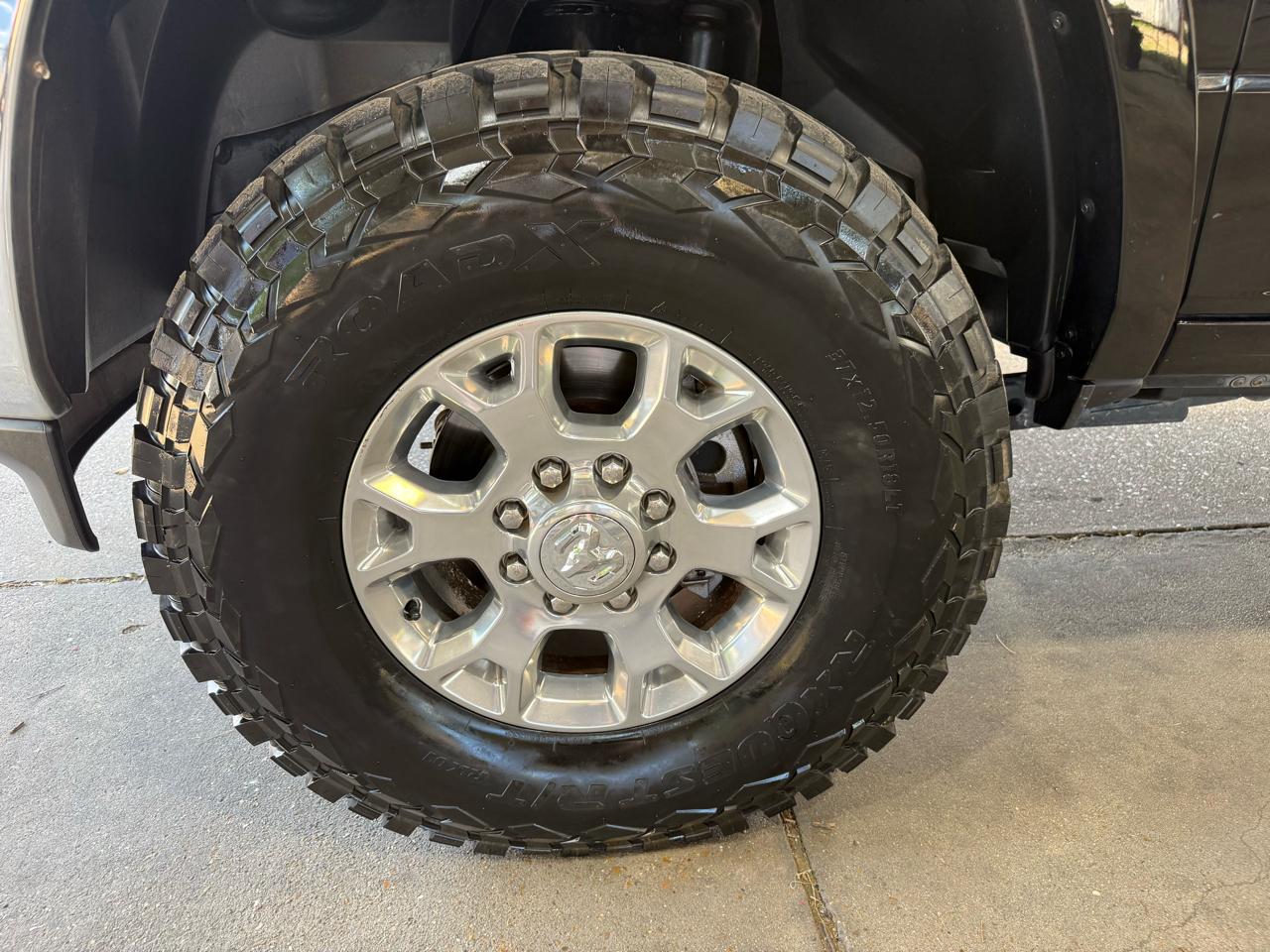 RAM 3500 Laramie Mega Cab 4WD 2019