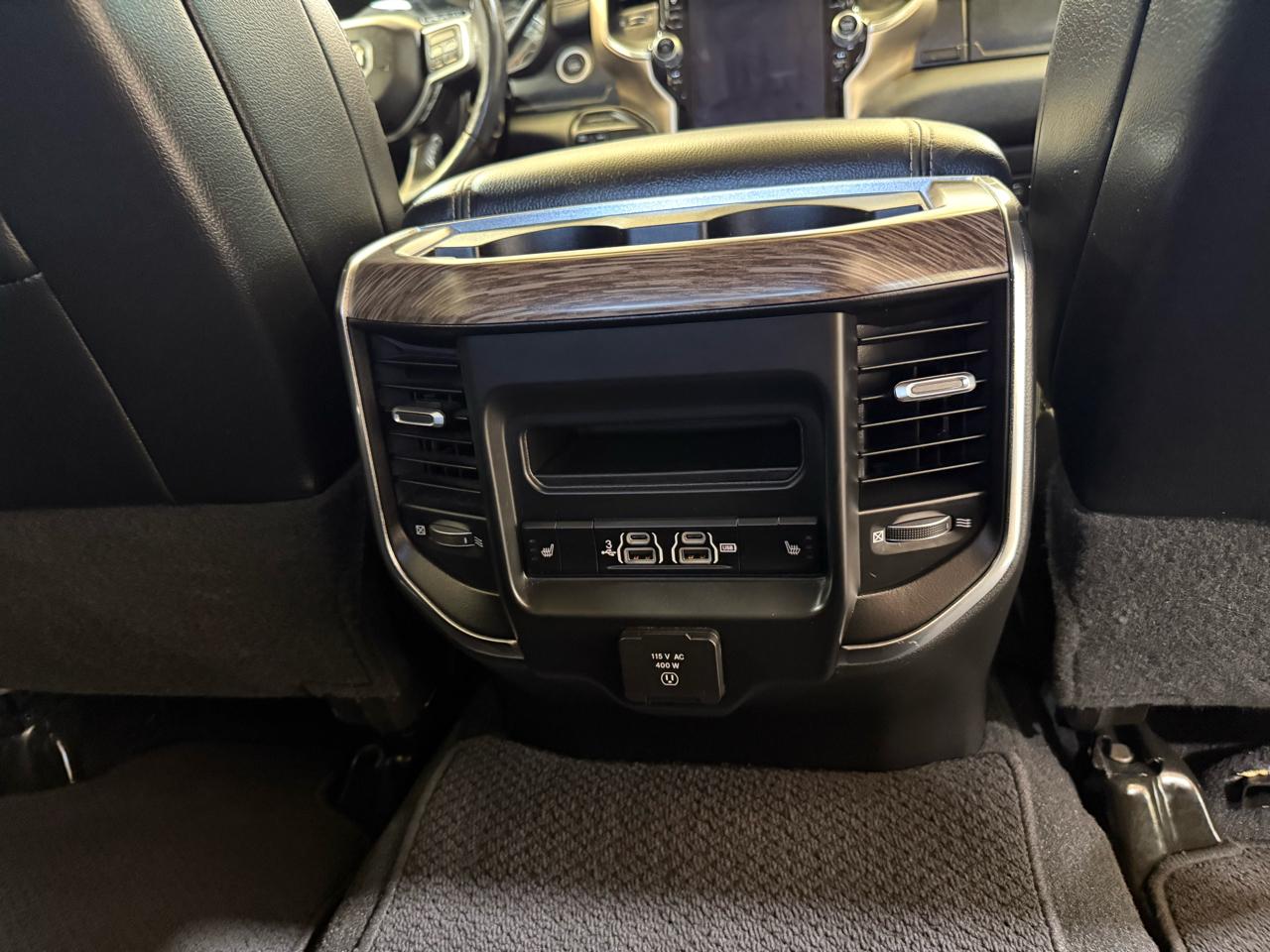 RAM 3500 Laramie Mega Cab 4WD 2019