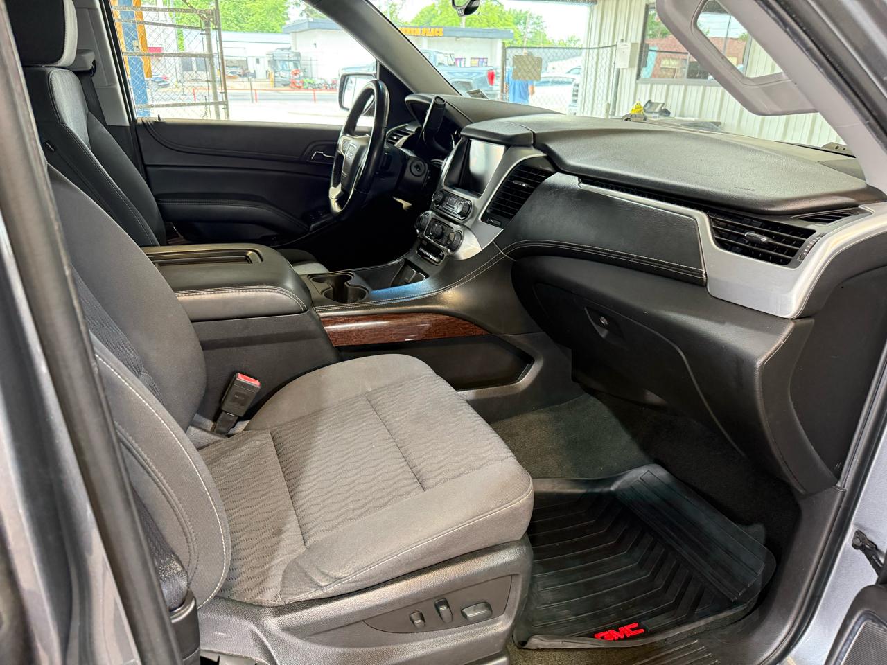 GMC Yukon SLE 2WD 2018