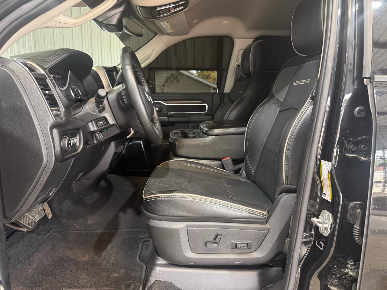 RAM 2500 Laramie Crew Cab SWB 4WD 2024