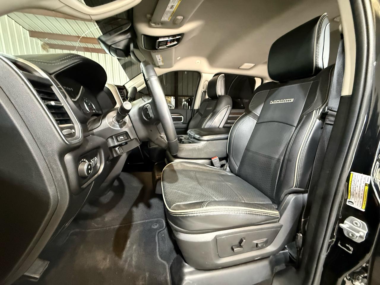 RAM 2500 Laramie Crew Cab SWB 4WD 2024