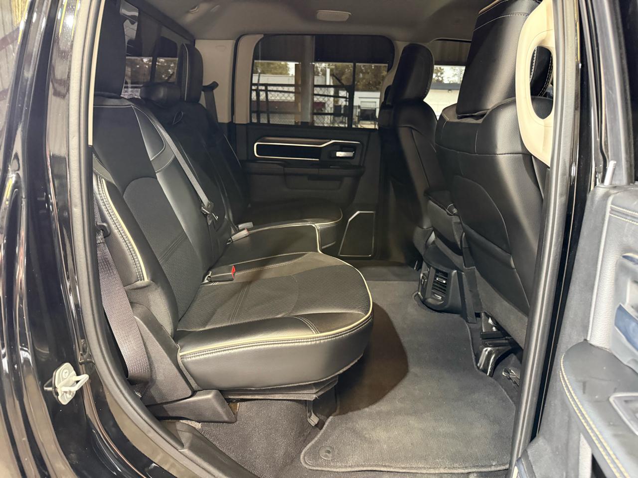 RAM 2500 Laramie Crew Cab SWB 4WD 2024