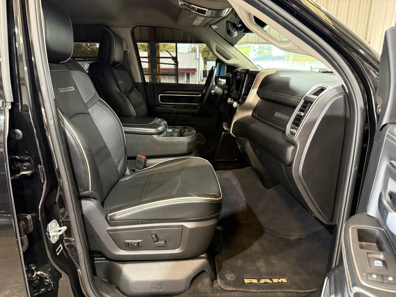 RAM 2500 Laramie Crew Cab SWB 4WD 2024