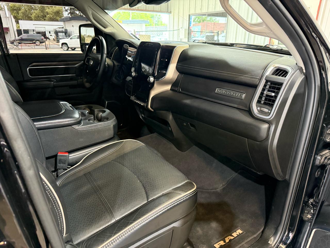 RAM 2500 Laramie Crew Cab SWB 4WD 2024