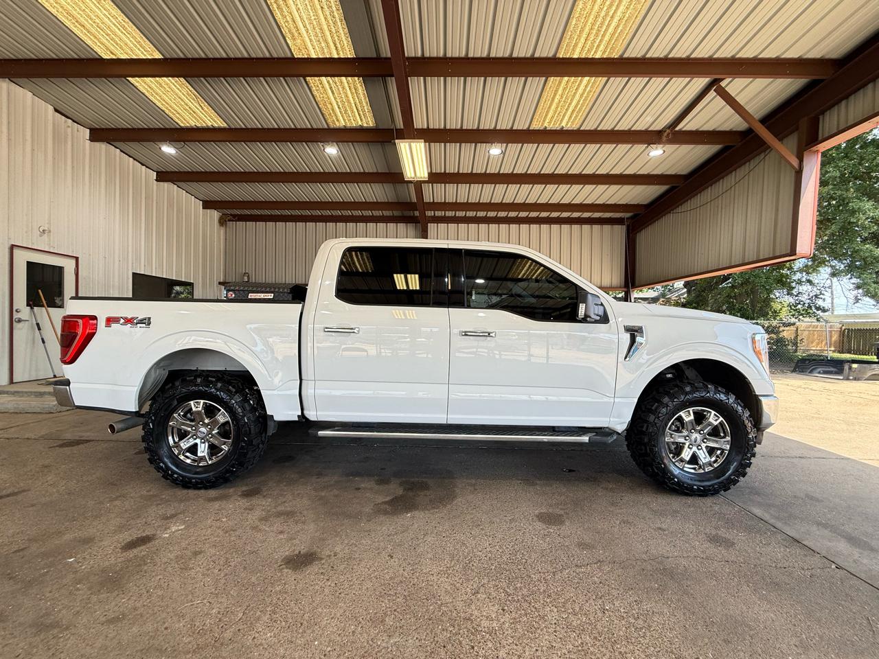 Ford F-150 XLT 4WD SuperCrew 5.5' Box 2023