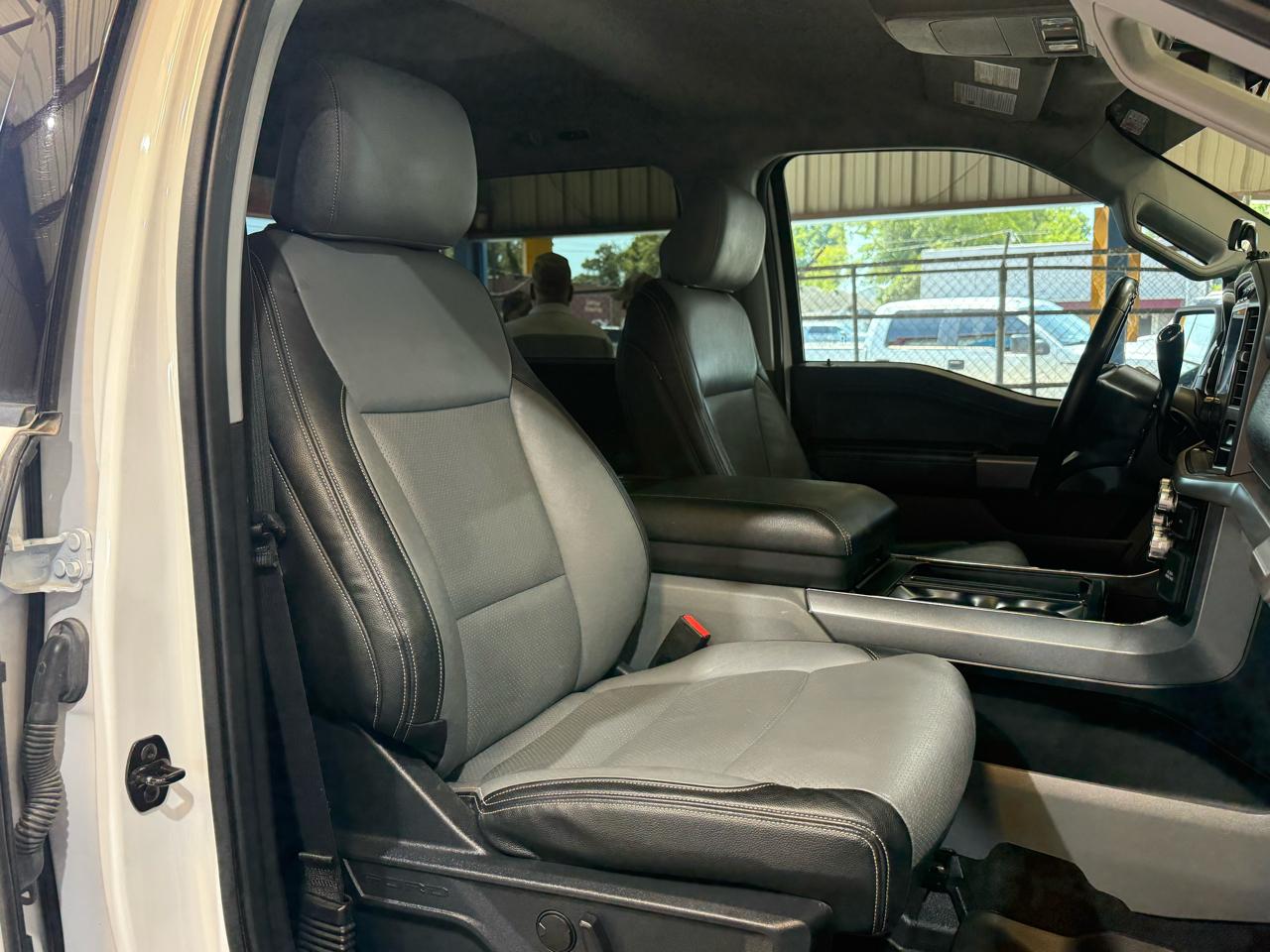 Ford F-150 XLT 4WD SuperCrew 5.5' Box 2023