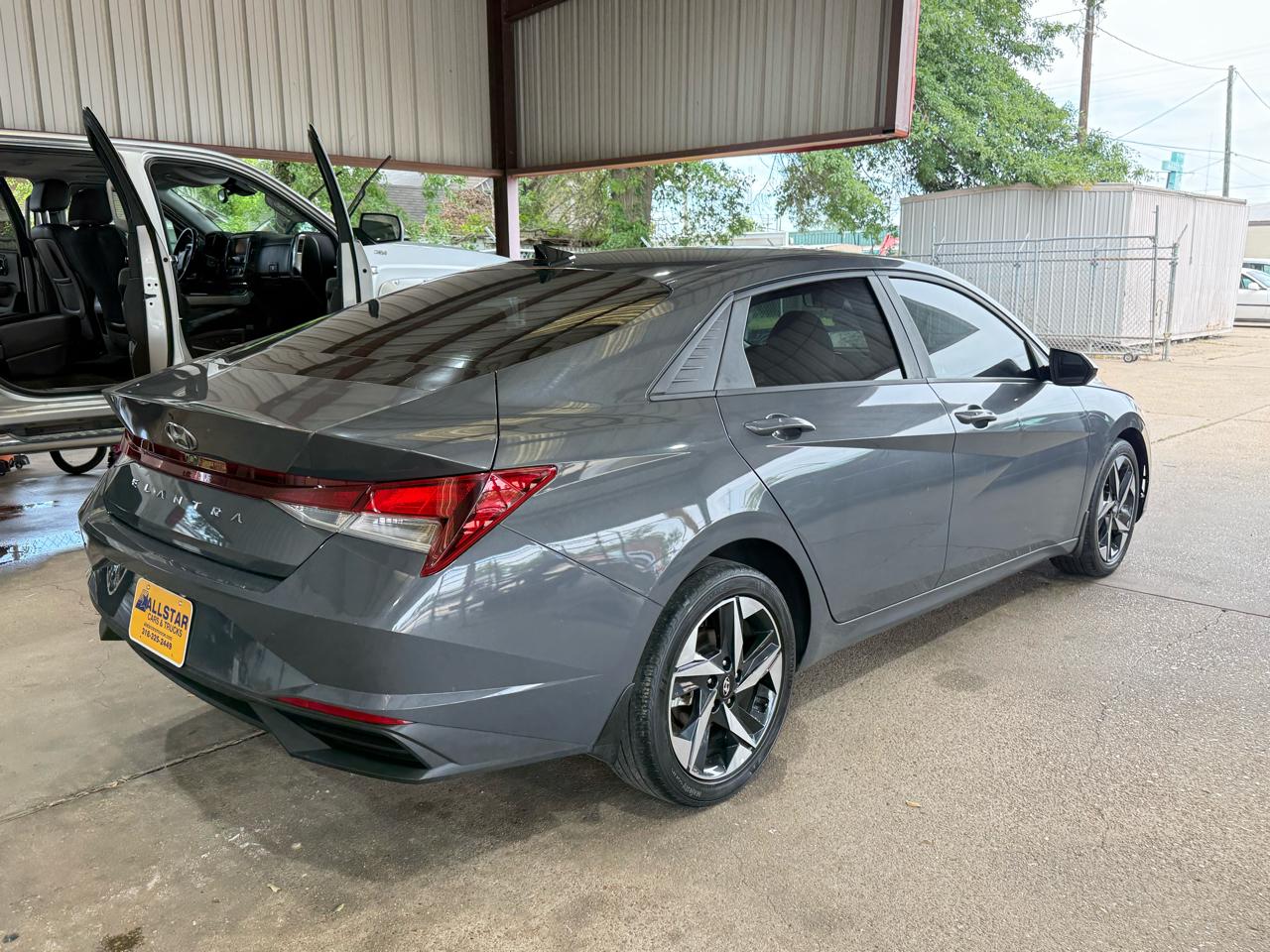 Hyundai Elantra SEL 2023