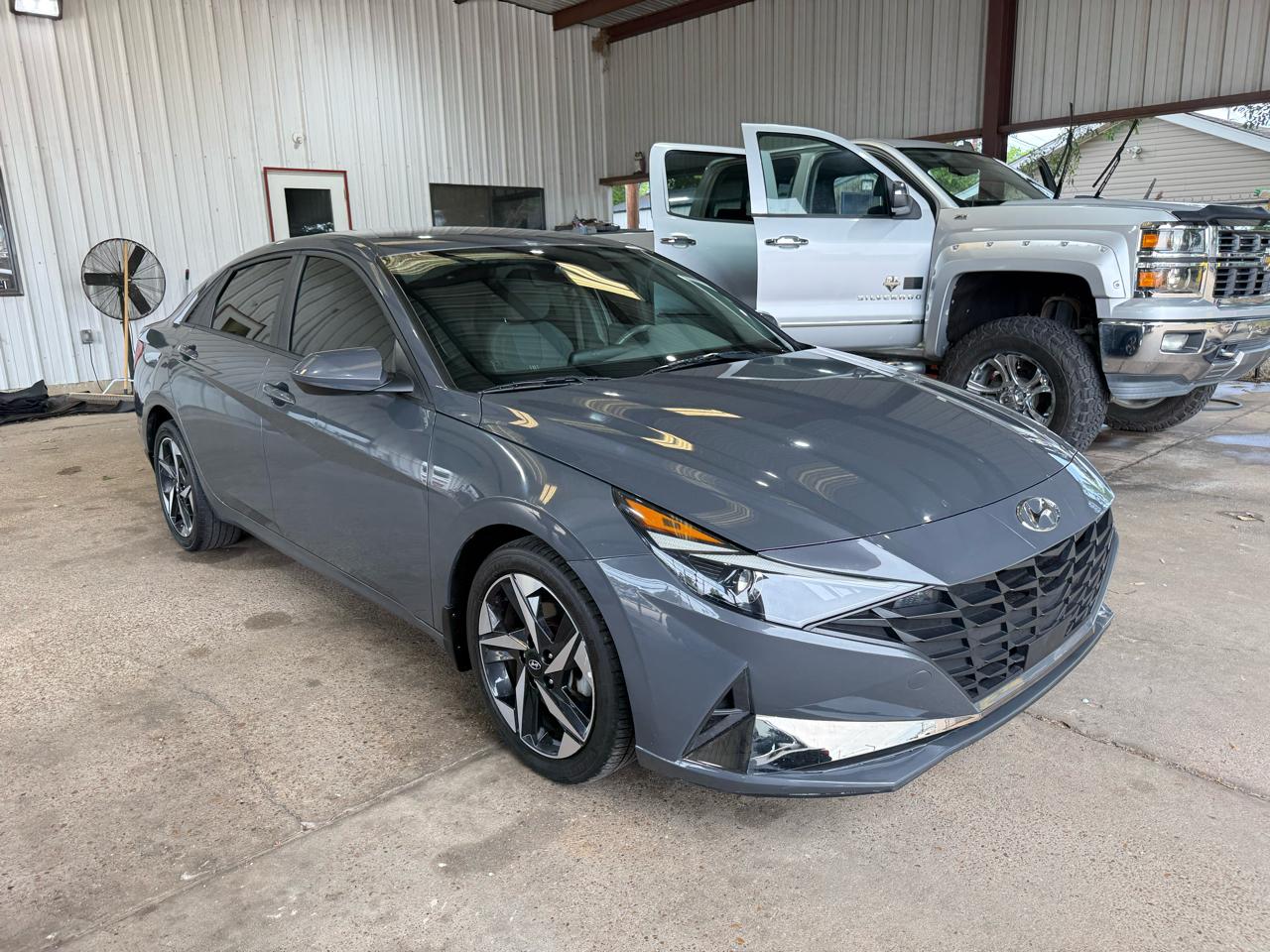 Hyundai Elantra SEL 2023