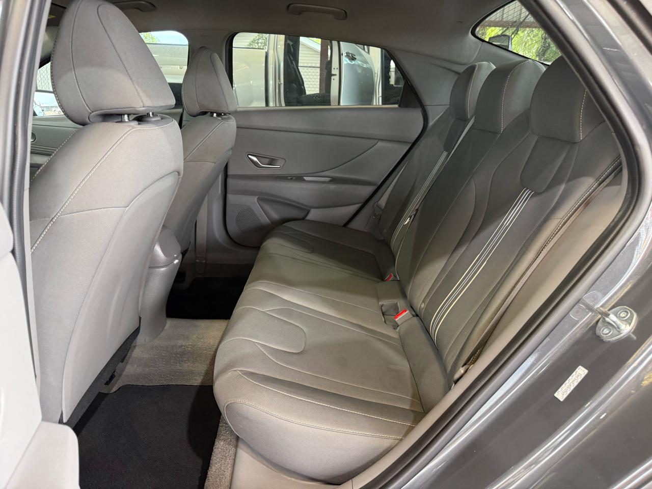 Hyundai Elantra SEL 2023