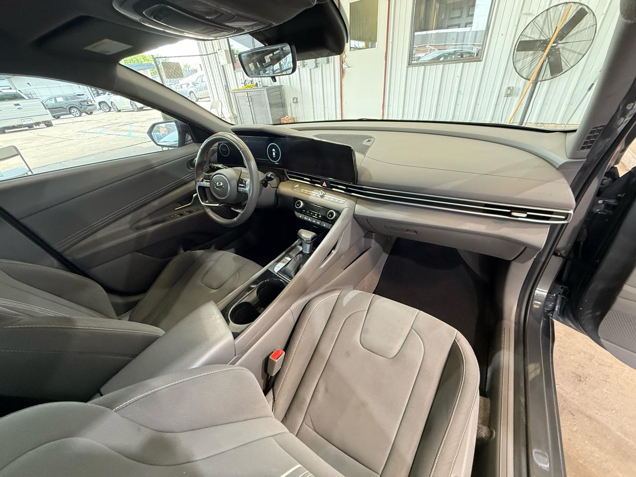 Hyundai Elantra SEL 2023