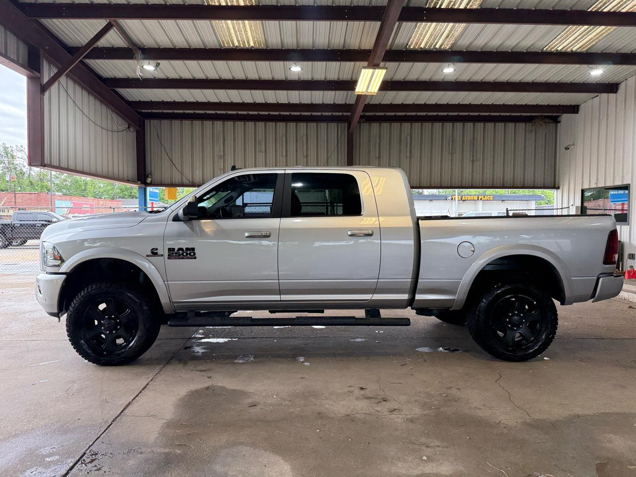 RAM 2500 Laramie Mega Cab 4WD 2018