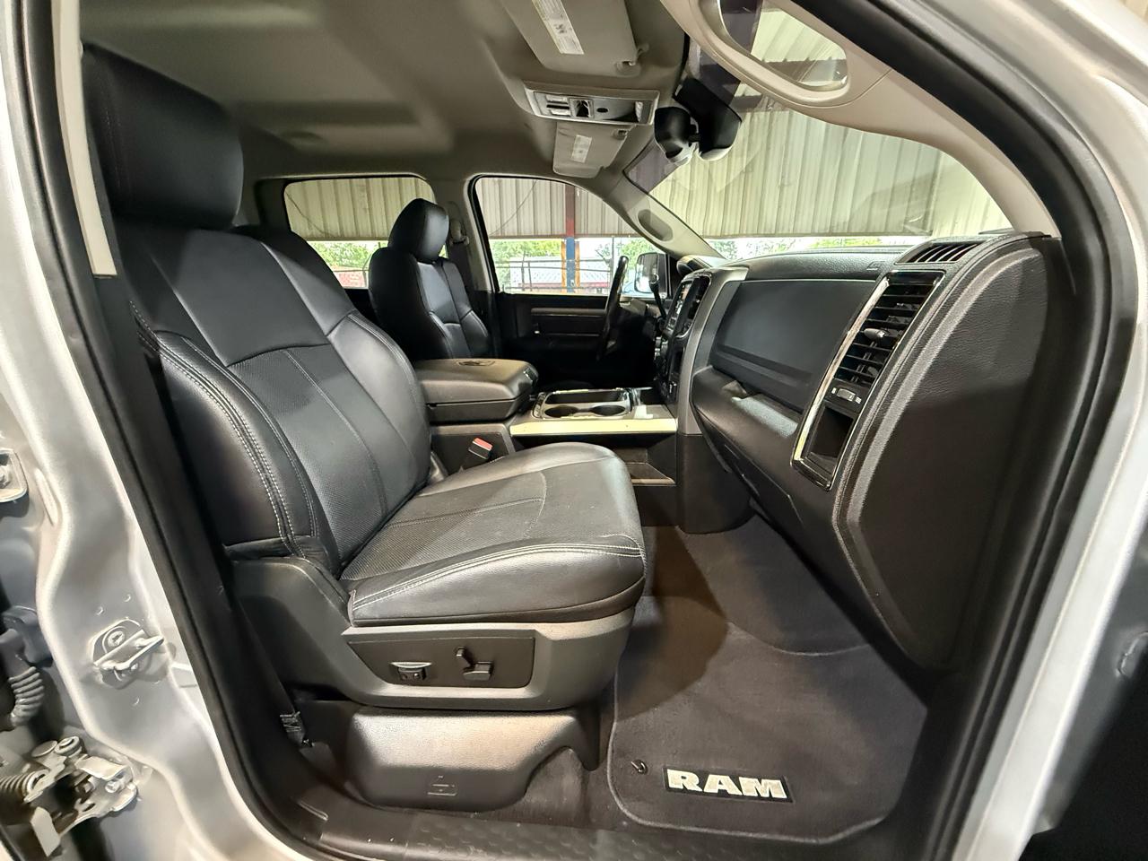 RAM 2500 Laramie Mega Cab 4WD 2018