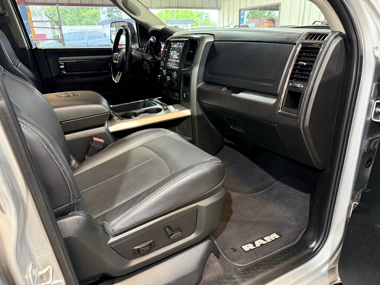 RAM 2500 Laramie Mega Cab 4WD 2018