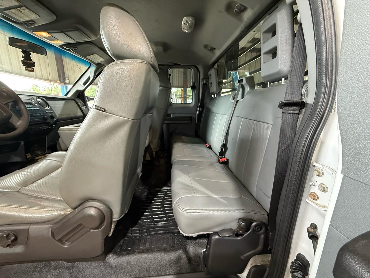 Ford F-450 SD SuperCab DRW 2WD 2013