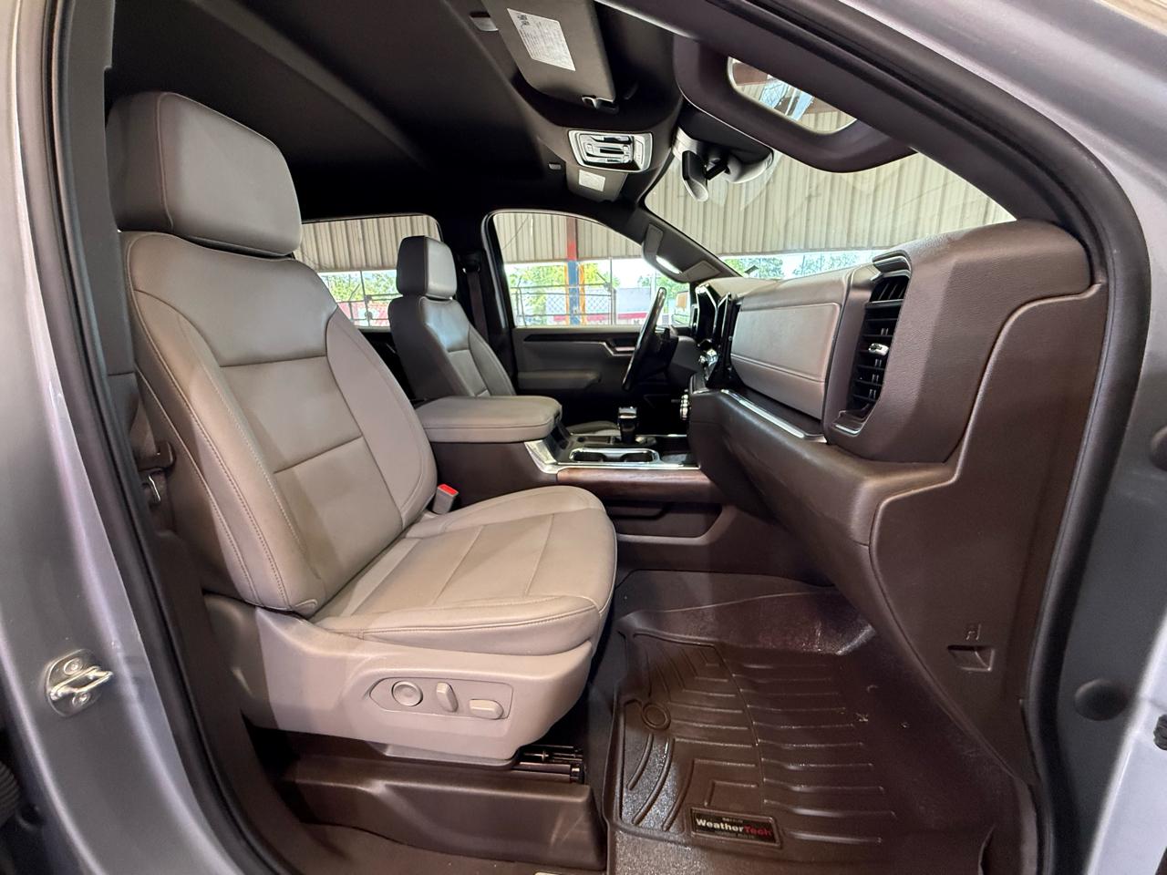 GMC Sierra 1500 SLT Crew Cab 4WD 2023