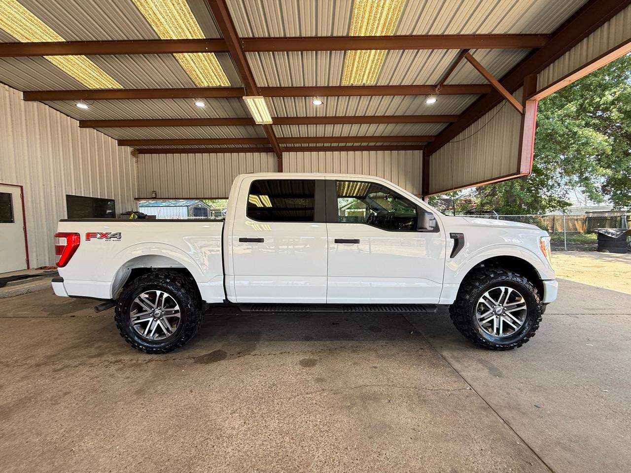 Ford F-150 XLT SuperCrew 5.5-ft. Bed 4WD 2022