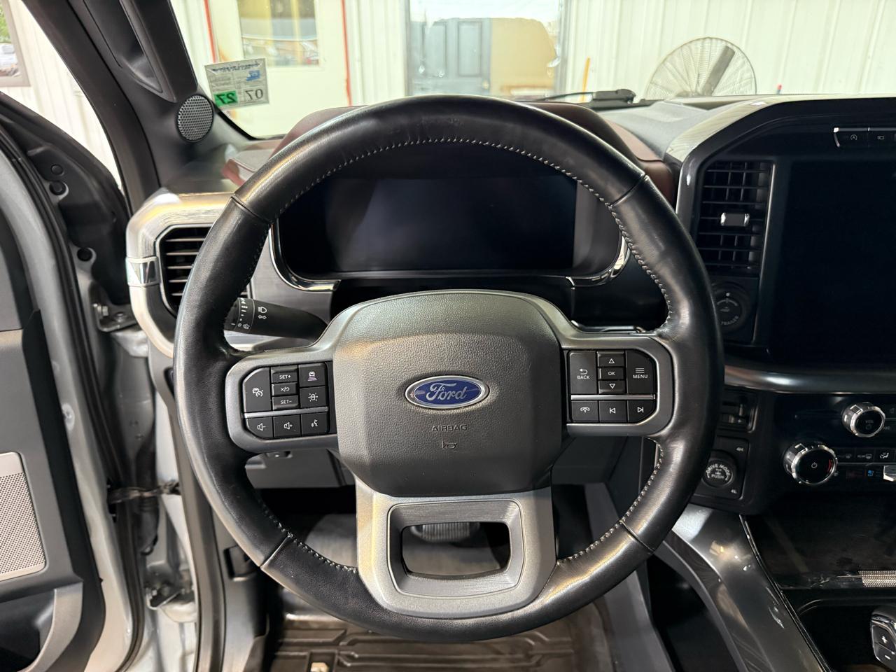 Ford F-150 Lariat SuperCrew 5.5-ft. Bed 4WD 2023