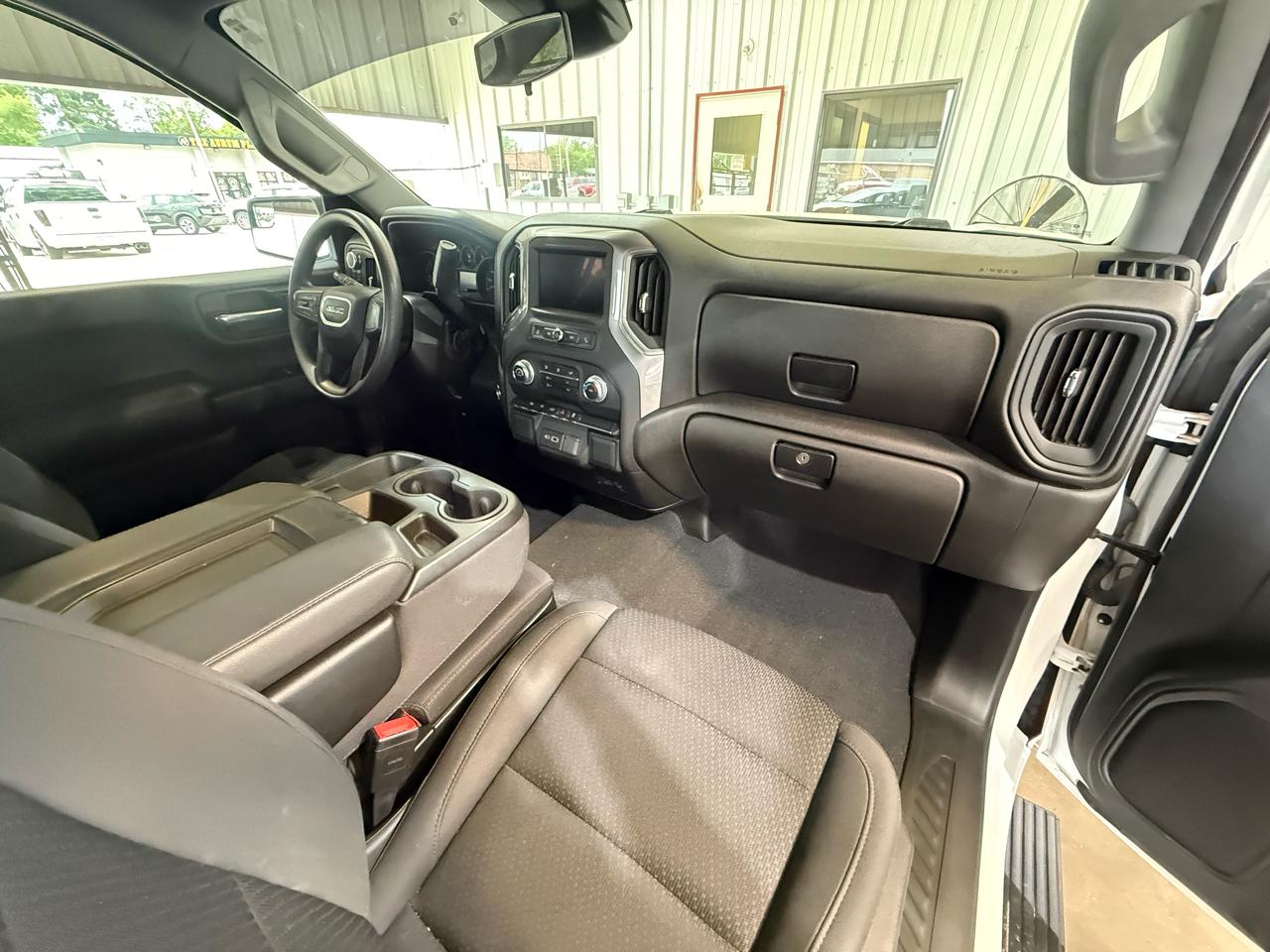 GMC Sierra 1500 Pro Crew Cab Short Box 4WD 2023