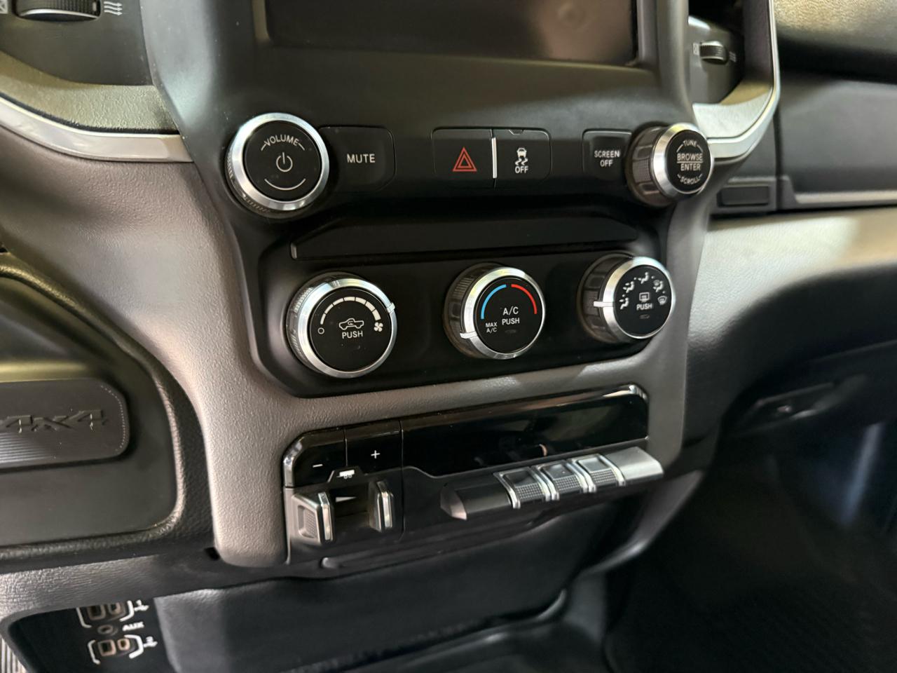 RAM 2500 Tradesman Crew Cab SWB 4WD 2019